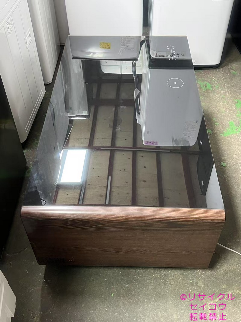 ロイヤル スピーカー冷蔵庫付きテーブル 135L 22年式